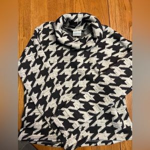 Small Columbia sweater